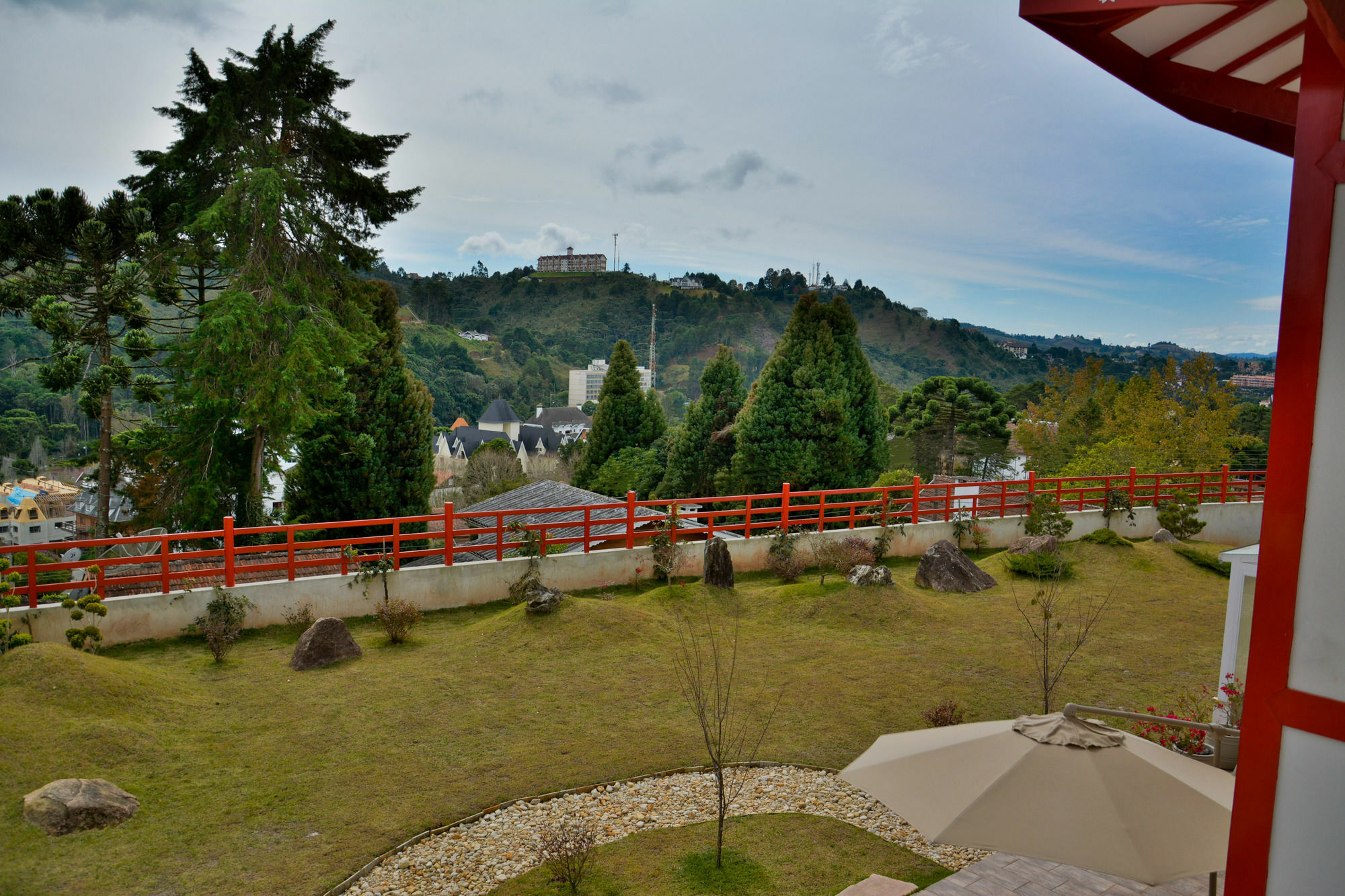 Hotel Matsubara Campos do Jordão